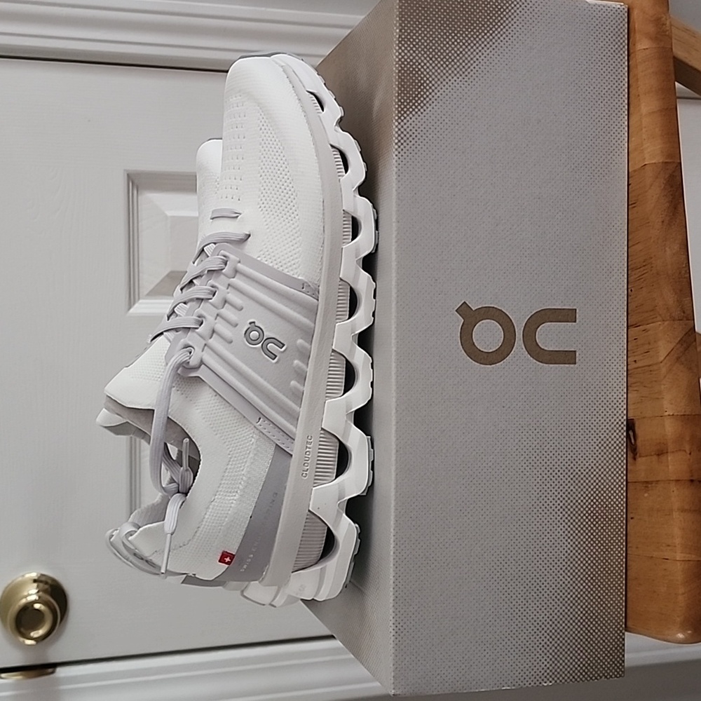 On Running Cloudswift 3 Women's Athletic Shoes
